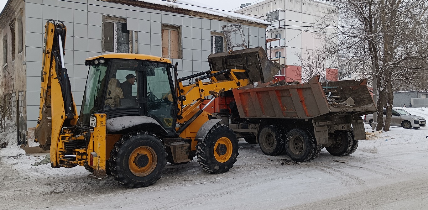 Уборка и вывоз строительного мусора, ТБО с помощью экскаватора и самосвала в Лысково